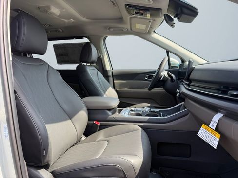 New 2026 Kia Carnival SX image 15