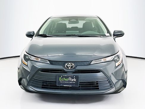 Used 2024 Toyota Corolla LE FWD image 2
