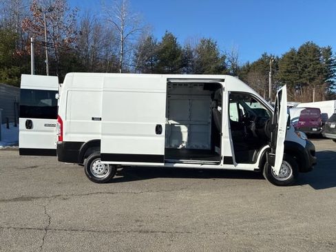 Used 2023 RAM ProMaster 2500 FWD image 23