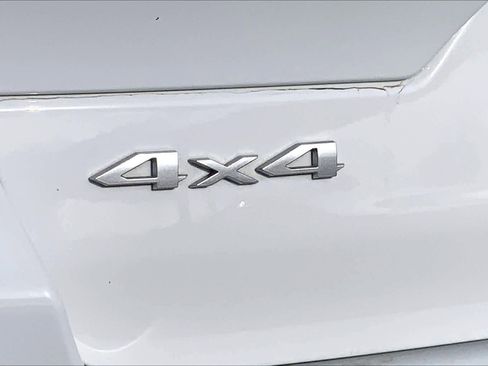 Used 2025 Jeep Grand Cherokee Limited w/ Luxury Tech Group II image 31