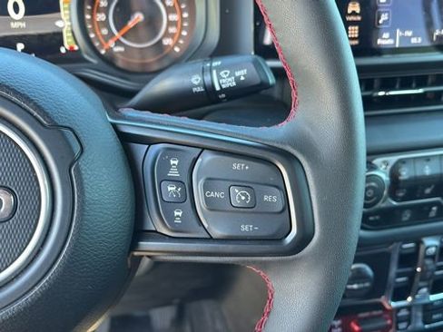 Used 2024 Jeep Wrangler Unlimited Rubicon w/ XTREMEE 35" Tire Package image 21