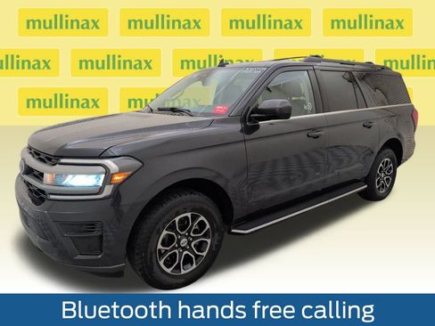 Used 2023 Ford Expedition Max XLT image 14