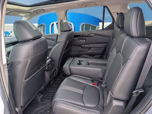 New 2025 Honda Pilot Touring image 11