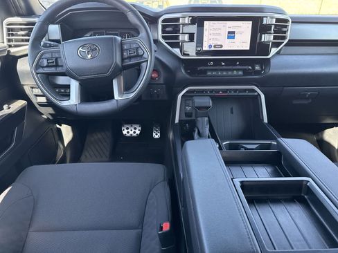 Certified 2025 Toyota Tundra SR5 w/ TRD Off-Road Package AWD/4WD image 15