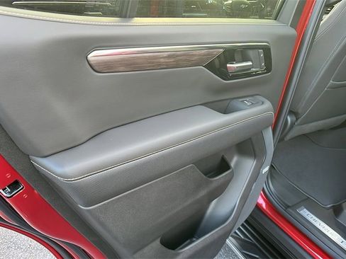 New 2025 Chevrolet Tahoe Premier image 17