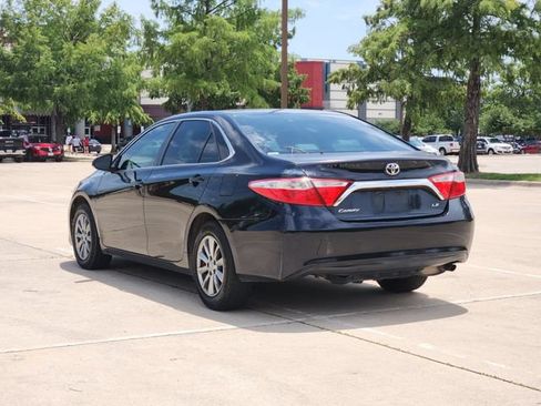 Used 2015 Toyota Camry LE FWD image 7