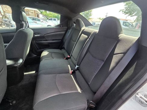 Used 2012 Dodge Avenger SE FWD image 12