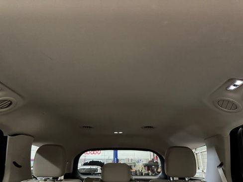 Used 2023 Ford Explorer 4WD image 25
