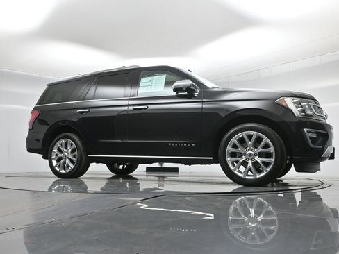 Used 2019 Ford Expedition Platinum RWD image 48