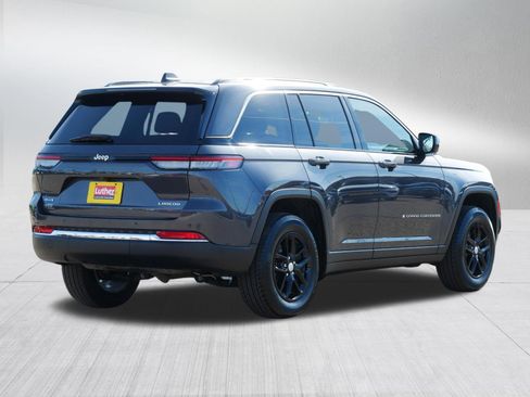 Used 2023 Jeep Grand Cherokee Laredo w/ Luxury Tech Group I image 7