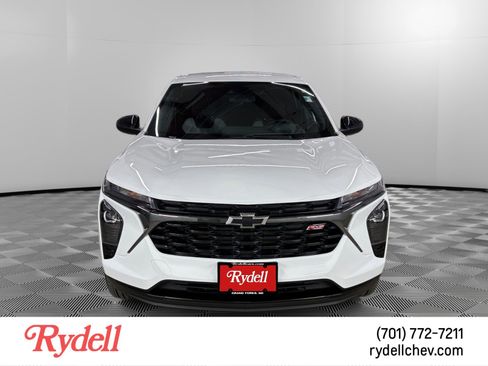 Used 2024 Chevrolet Trax RS w/ Driver Confidence Package FWD image 8