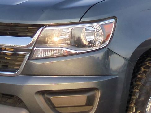 Used 2020 Chevrolet Colorado W/T w/ WT Convenience Package image 11