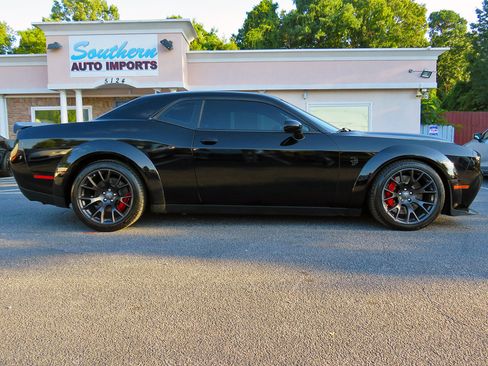 Used 2020 Dodge Challenger SRT Hellcat Redeye image 6