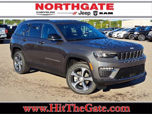New 2025 Jeep Grand Cherokee Limited w/ Luxury Tech Group II image 1