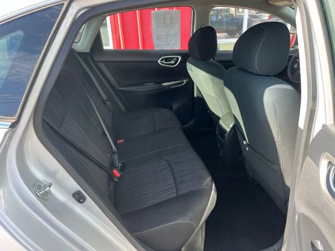 Used 2019 Nissan Sentra SV image 16