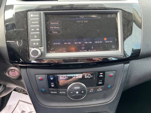 Used 2019 Nissan Sentra SV FWD image 8