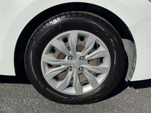 Used 2021 Hyundai Accent SE image 25