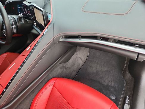 Used 2022 Chevrolet Corvette Stingray Preferred Cpe w/ Z51 Performance Package RWD image 26