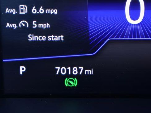 Certified 2023 Volkswagen Tiguan SE FWD image 2