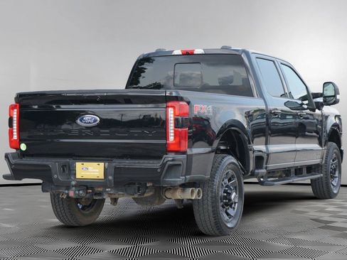 Used 2023 Ford F250 Lariat w/ Sport Appearance Package AWD/4WD image 5