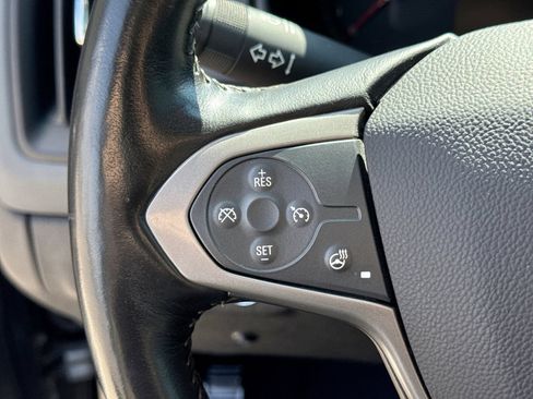 Used 2020 Chevrolet Colorado Z71 AWD/4WD image 24