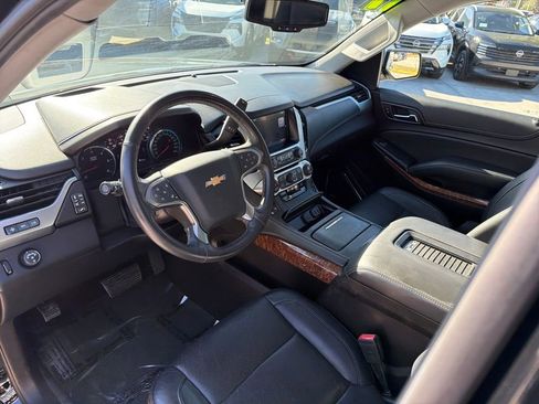 Used 2017 Chevrolet Suburban Premier image 14