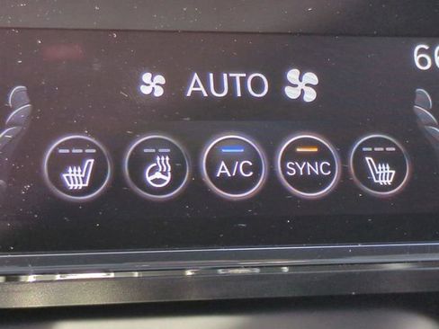 Certified 2025 Genesis G70 2.5T image 21