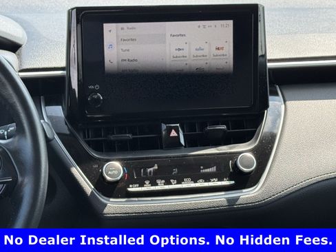 Used 2025 Toyota Corolla Cross LE FWD image 16