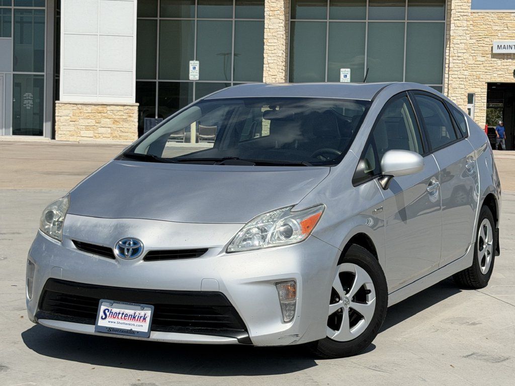 Used 2012 Toyota Prius Two FWD image 2