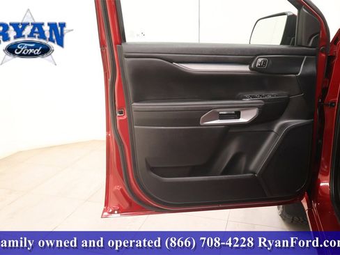 Used 2025 Ford Ranger Lariat w/ Trailer Tow Package image 10