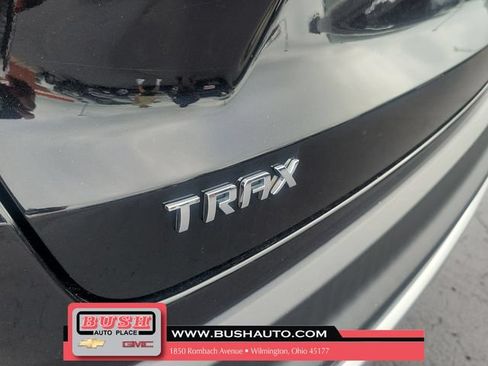 Used 2024 Chevrolet Trax LT w/ Driver Confidence Package FWD image 6