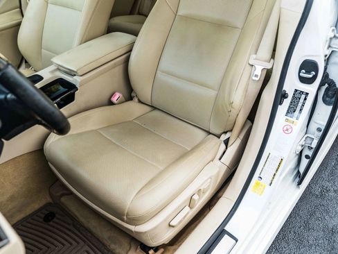 Used 2014 Lexus ES 350 w/ Premium Package FWD image 20