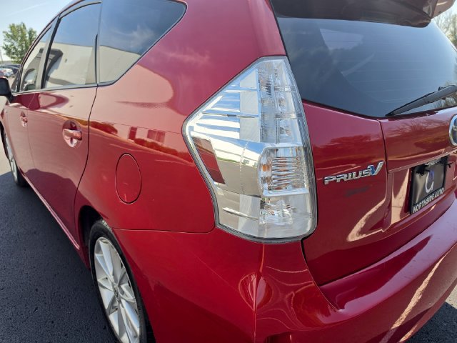 Used 2012 Toyota Prius V Five FWD image 10