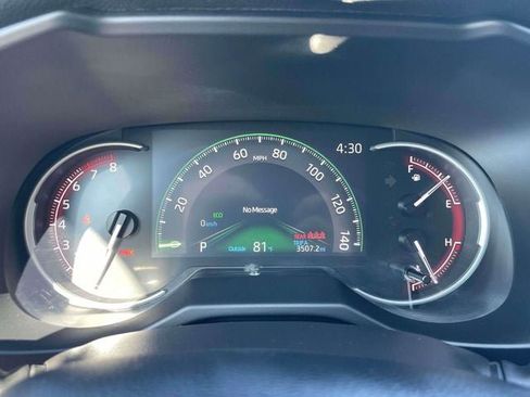 Certified 2025 Toyota RAV4 XLE AWD/4WD image 28