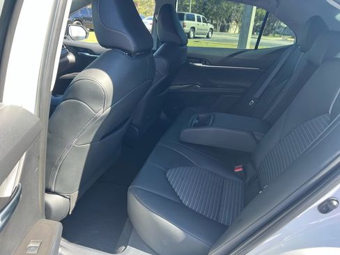 Used 2023 Toyota Camry SE image 14