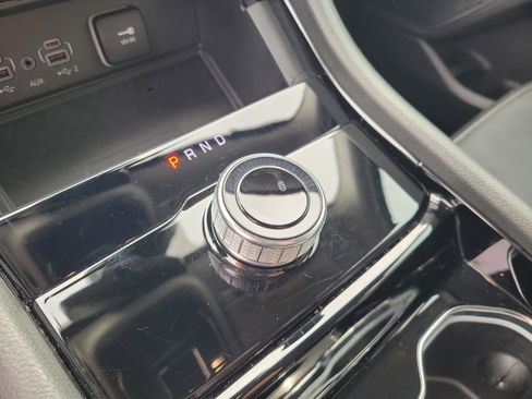 Used 2023 Jeep Grand Cherokee L Limited w/ Luxury Tech Group II image 9