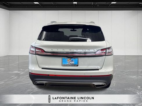 Certified 2023 Lincoln Nautilus Reserve AWD/4WD image 4