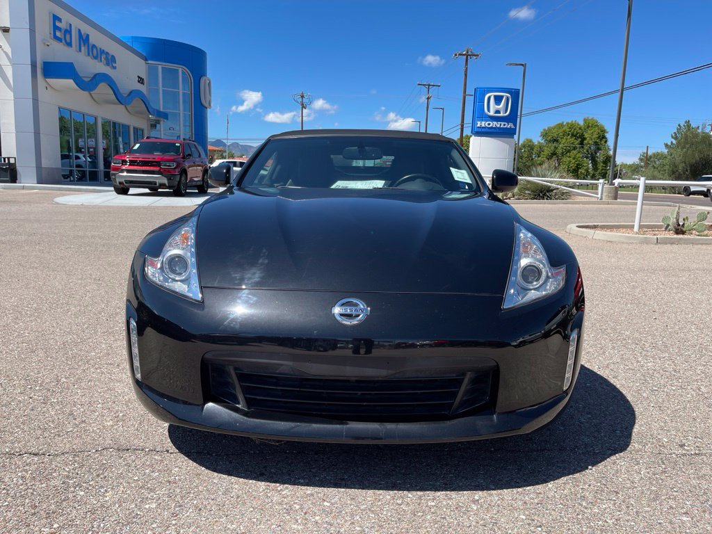 Used 2015 Nissan 370Z Touring Sport RWD image 9