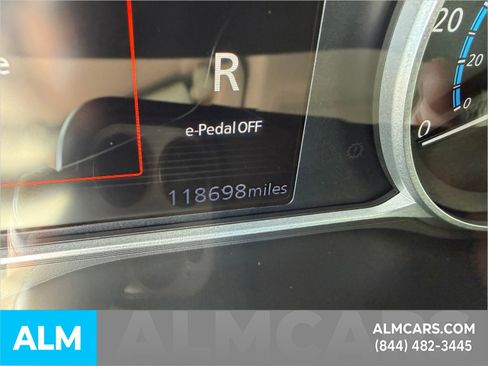 Used 2018 Nissan Leaf SV w/ SV Technology Package image 27