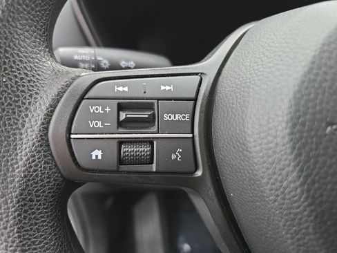 Used 2024 Honda CR-V EX image 16