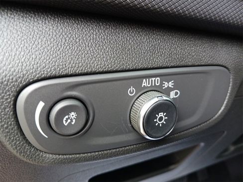 New 2026 Chevrolet TrailBlazer RS w/ Convenience Package image 35