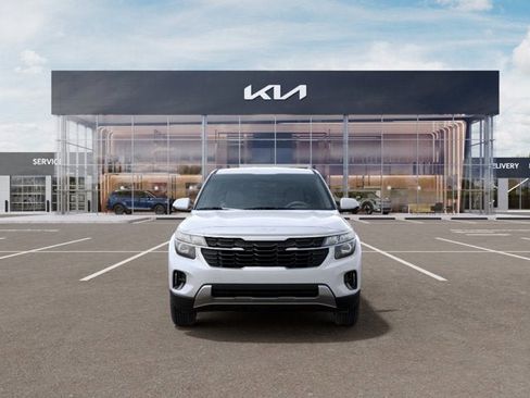 New 2026 Kia Seltos LX AWD/4WD image 2