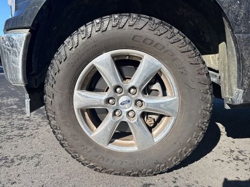 Used 2019 Ford F150 XLT w/ XTR Package image 9