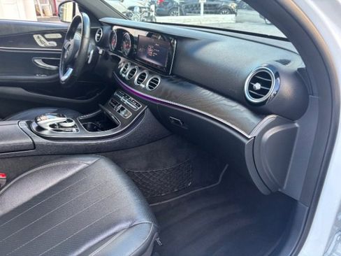 Used 2018 Mercedes-Benz E 300 E300 Luxury 4MATIC Sedan image 54