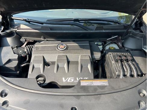 Used 2016 Cadillac SRX Luxury w/ Driver Awareness Package image 23