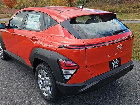 New 2026 Hyundai Kona SE image 5