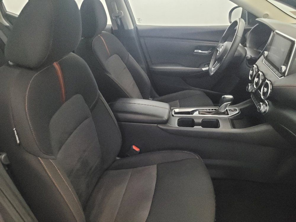 Used 2025 Nissan Sentra SR FWD image 21
