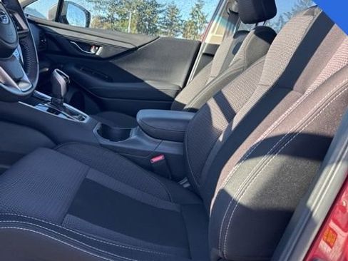 Used 2022 Subaru Outback Premium image 9