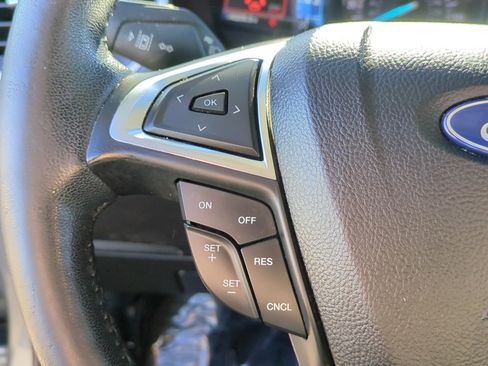 Used 2021 Ford Edge SEL w/ Convenience Package image 19