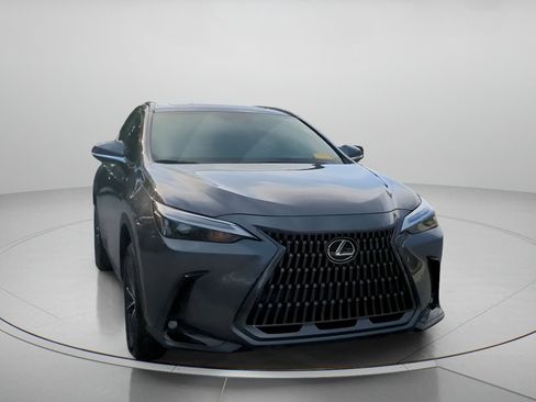 Used 2024 Lexus NX 250 FWD image 5